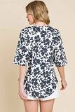BOMBOM Floral Decorative Button V-Neck Top
