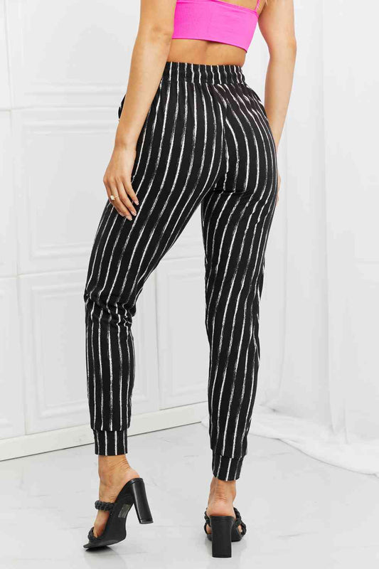 Leggings Depot Stay In Full Size Joggers elegancydose