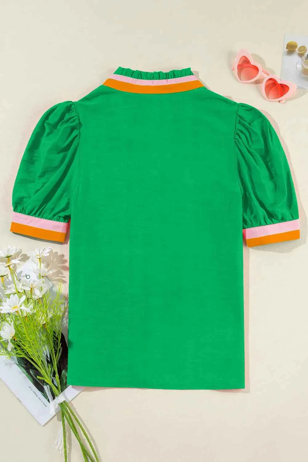 Contrast Trim Notched Short Sleeve Blouse
